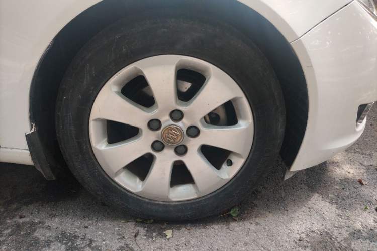 Used Buick Regal 2012 2.0L Comfort Edition Right Front Wheel Hub