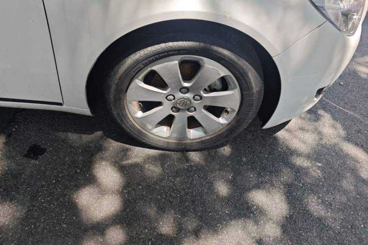 Used Buick Regal 2012 2.0L Luxury Edition Right Front Wheel Hub