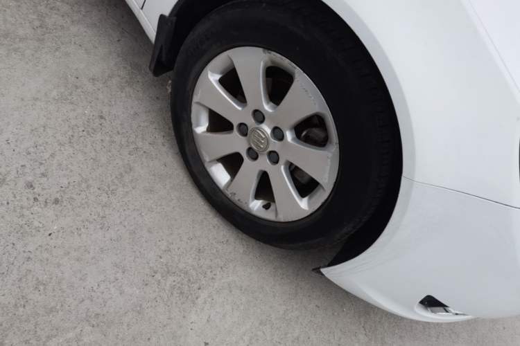 Used Buick Regal 2012 2.0L Luxury Edition Right Front Wheel Hub
