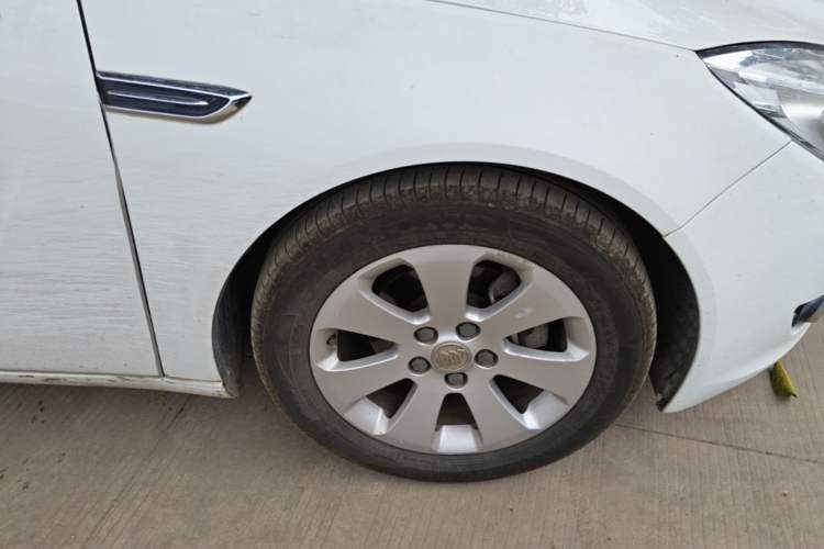 Used Buick Regal 2012 2.0L Luxury Edition Right Front Wheel Hub
