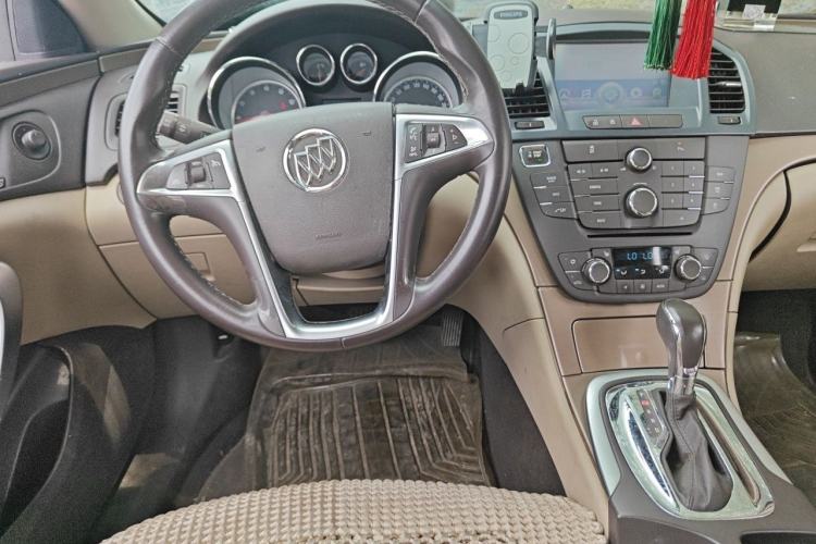Used Buick Regal 2012 2.0L Luxury Edition Steering Wheel