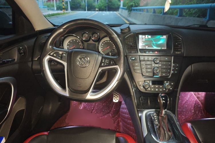 Used Buick Regal 2012 GS 2.0T Super Sport Edition Steering Wheel