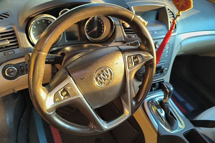 Used Buick Regal 2012 2.0L Luxury Edition Steering Wheel