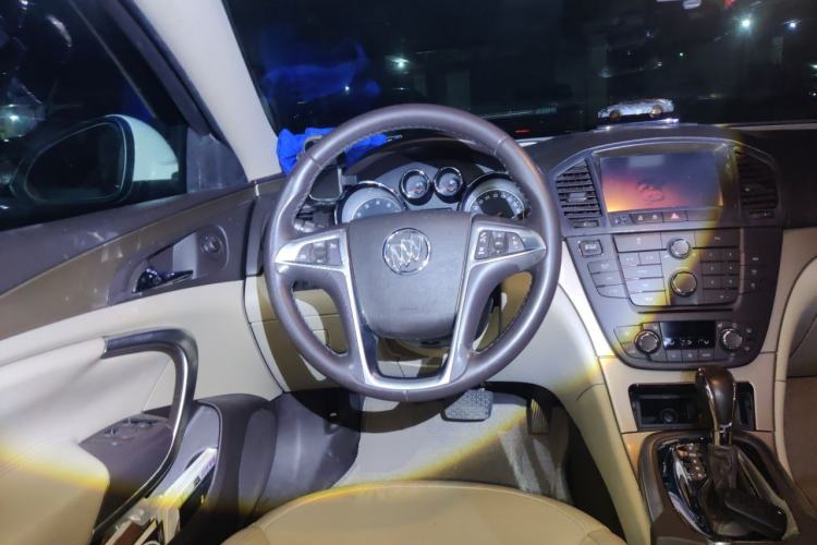 Used Buick Regal 2012 2.0L Luxury Edition Steering Wheel