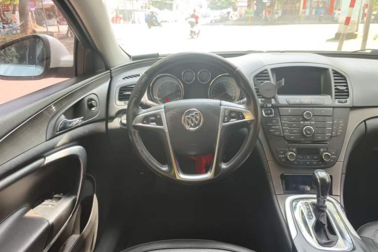 Used Buick Regal 2012 2.4L SIDI Flagship Edition Steering Wheel