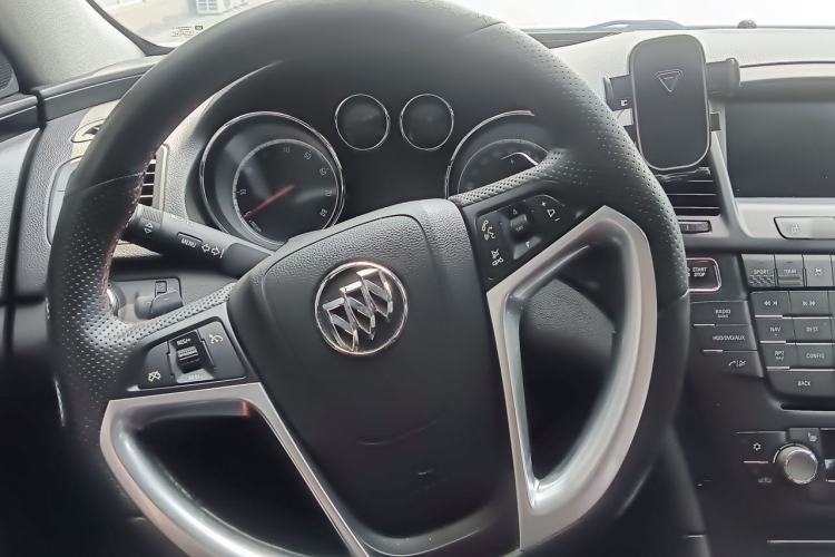 Used Buick Regal 2012 GS 2.0T Super Sport Edition Steering Wheel