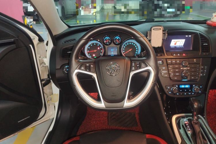 Used Buick Regal 2012 GS 2.0T Super Sport Edition Steering Wheel