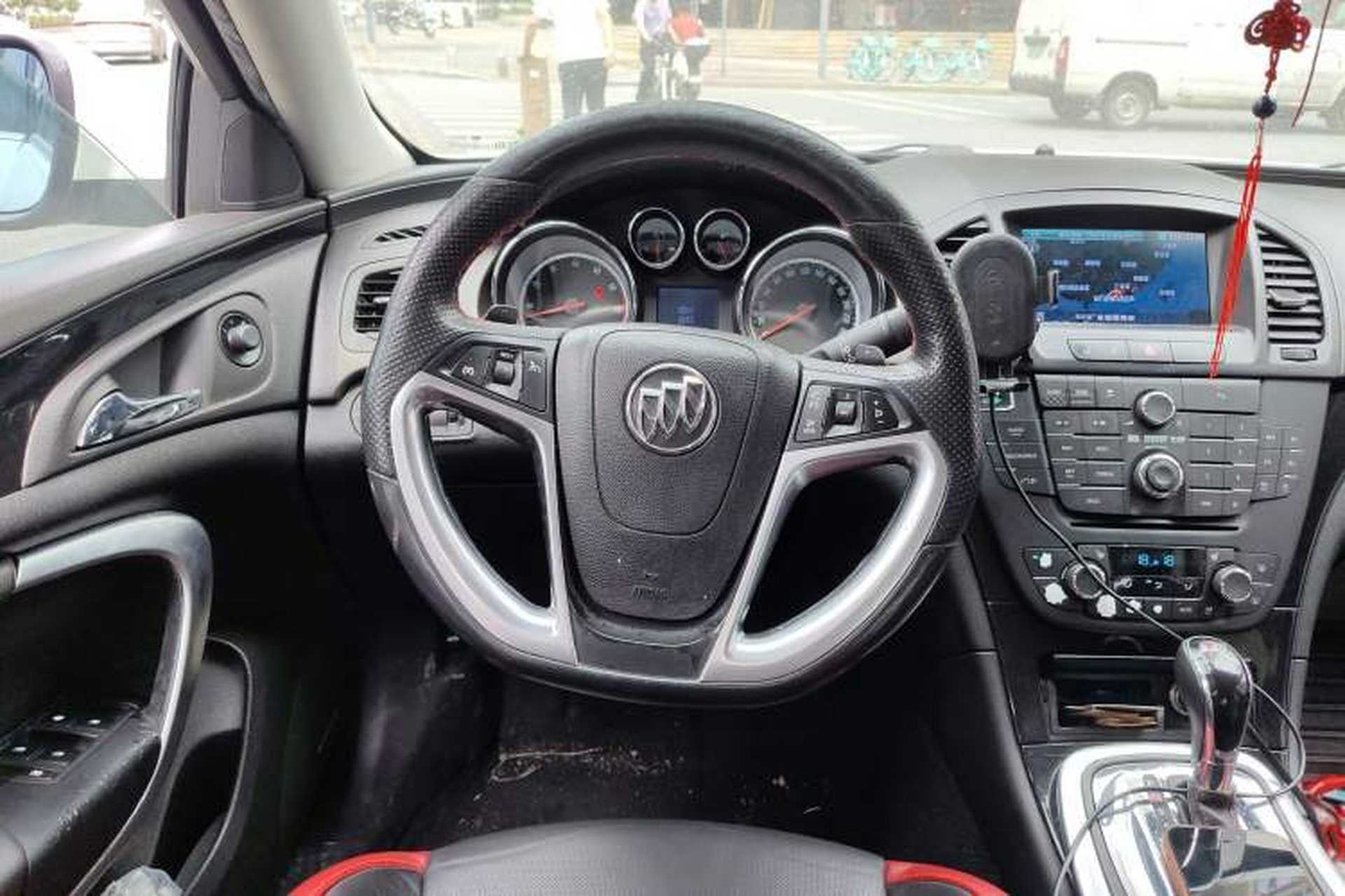 Used Buick Regal 2012 GS 2.0T Super Sport Edition Steering Wheel