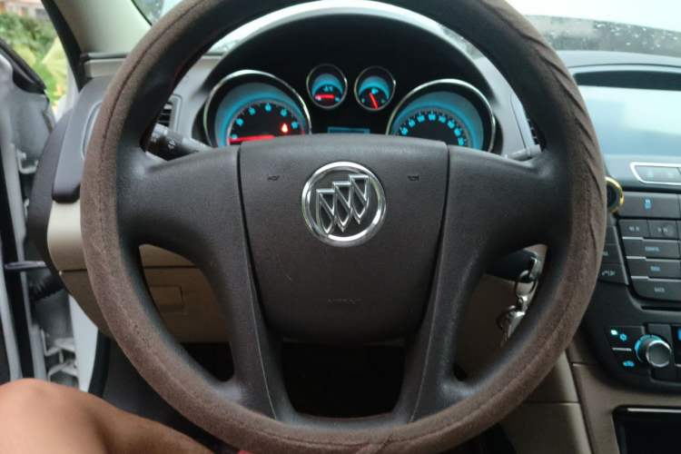 Used Buick Regal 2012 2.0L Comfort Edition Steering Wheel