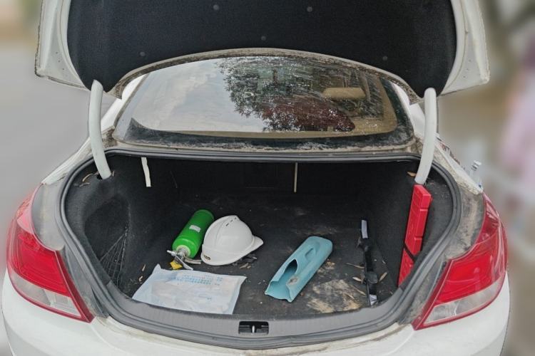 Used Buick Regal 2012 2.0L Luxury Edition Trunk