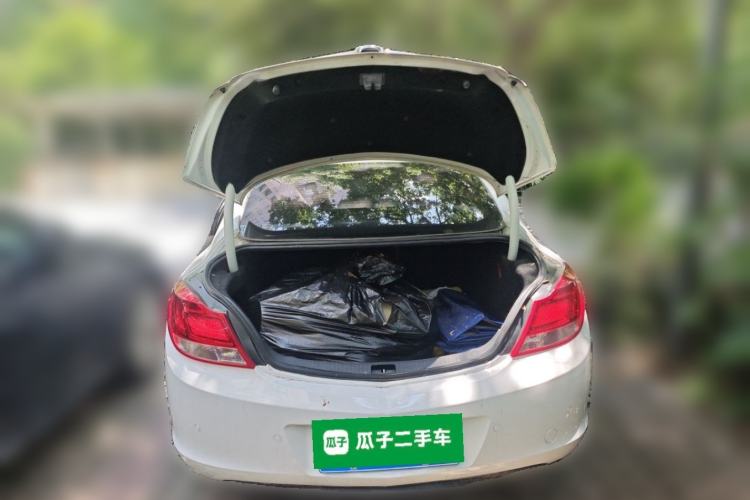 Used Buick Regal 2012 2.0L Luxury Edition Trunk