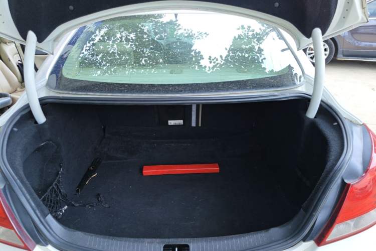 Used Buick Regal 2012 2.0L Luxury Edition Trunk