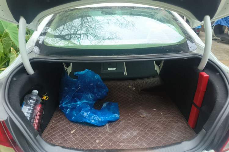 Used Buick Regal 2012 2.0L Comfort Edition Trunk