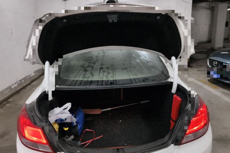 Used Buick Regal 2012 2.0L Luxury Edition Trunk
