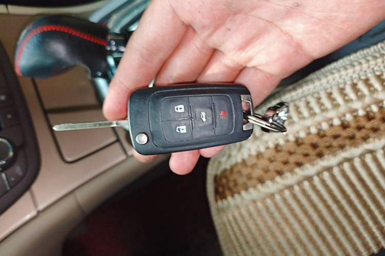 Used Buick Regal 2012 2.0L Comfort Edition Vehicle Key