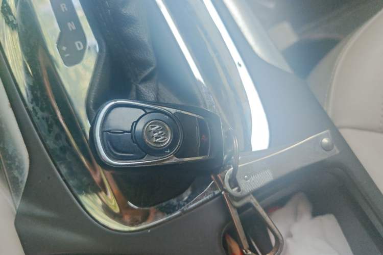 Used Buick Regal 2012 2.0L Luxury Edition Vehicle Key