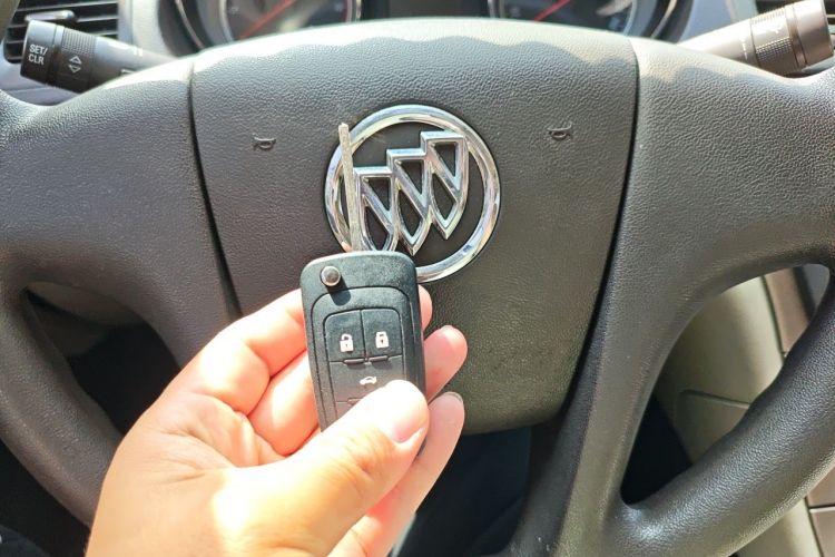 Used Buick Regal 2012 2.0L Comfort Edition Vehicle Key