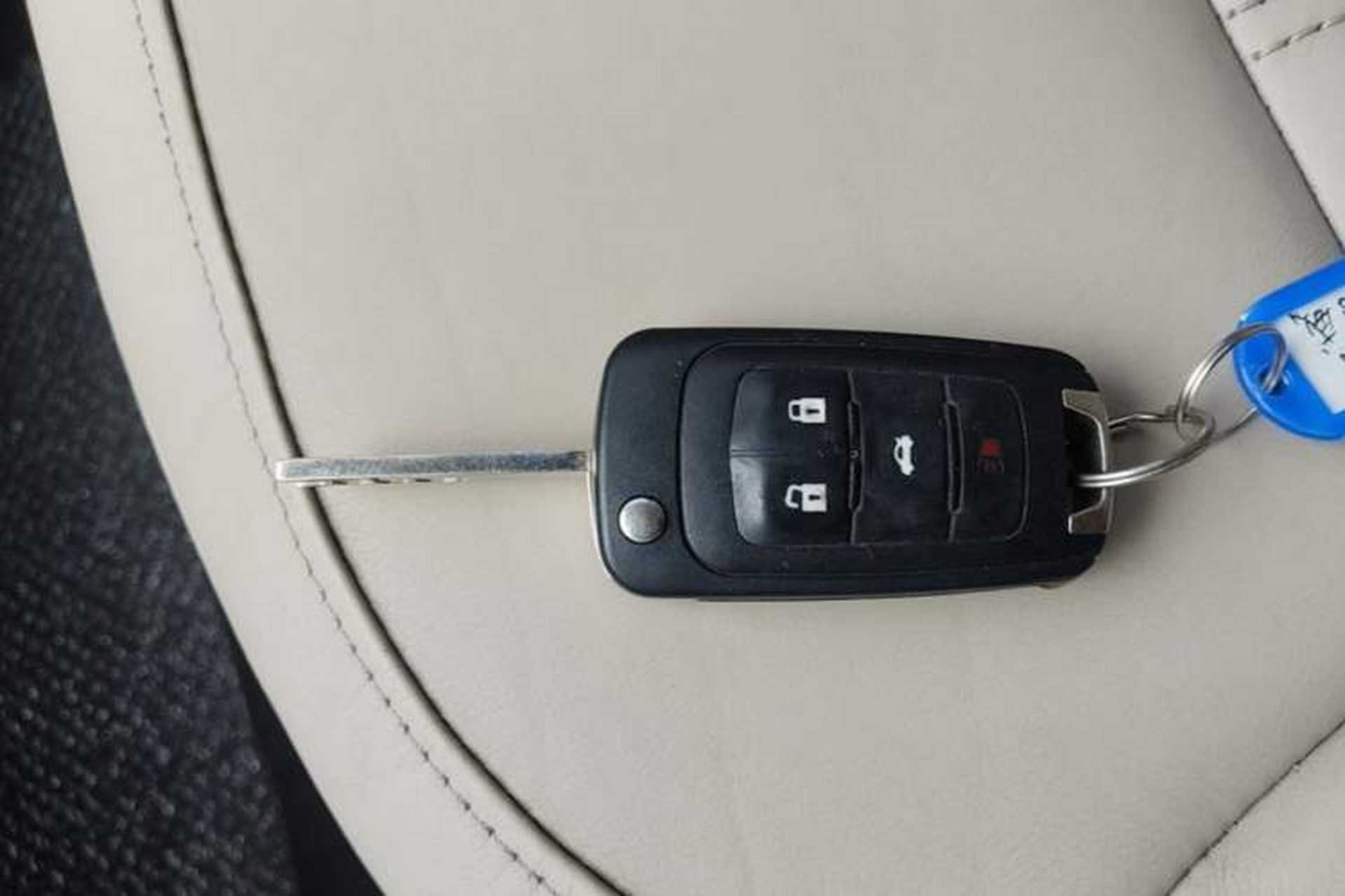 Used Buick Regal 2012 2.0L Luxury Edition Vehicle Key