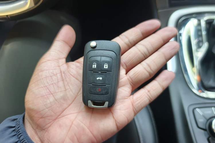 Used Buick Regal 2012 2.4L SIDI Flagship Edition Vehicle Key