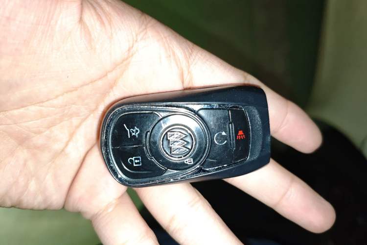Used Buick Regal 2012 2.4L SIDI Flagship Edition Vehicle Key