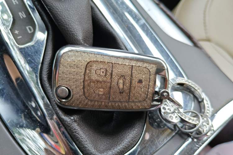 Used Buick Regal 2012 2.0L Luxury Edition Vehicle Key
