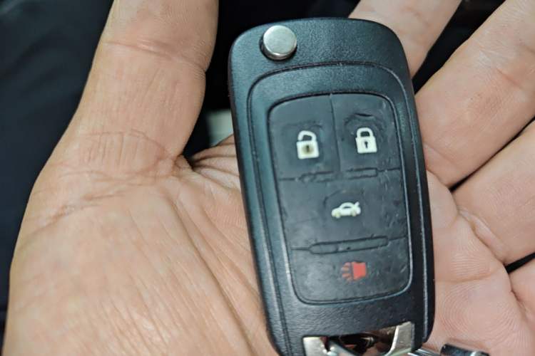 Used Buick Regal 2012 2.0L Luxury Edition Vehicle Key