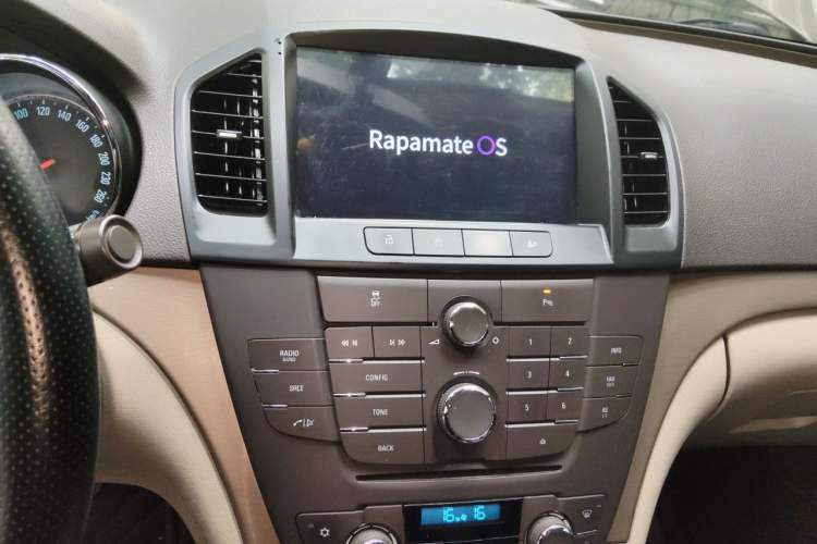 Used Buick Regal 2012 2.0L Comfort Edition Audio And AC Panel
