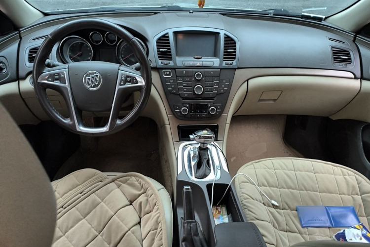 Used Buick Regal 2012 2.0L Luxury Edition Center Console