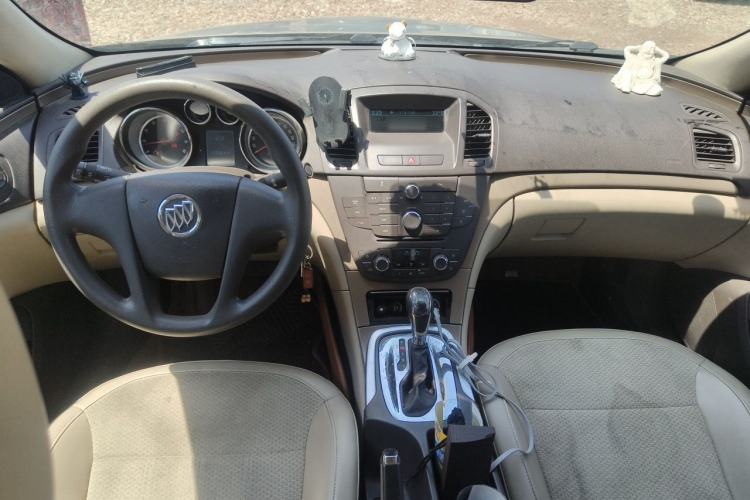 Used Buick Regal 2012 2.0L Comfort Edition Center Console