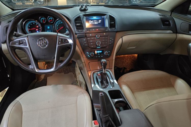 Used Buick Regal 2012 2.0L Comfort Edition Center Console