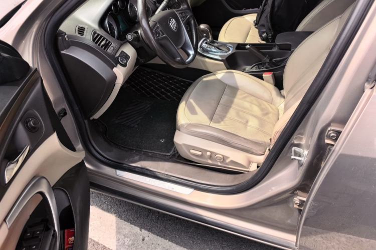 Used Buick Regal 2012 2.0L Luxury Edition Driver Seat