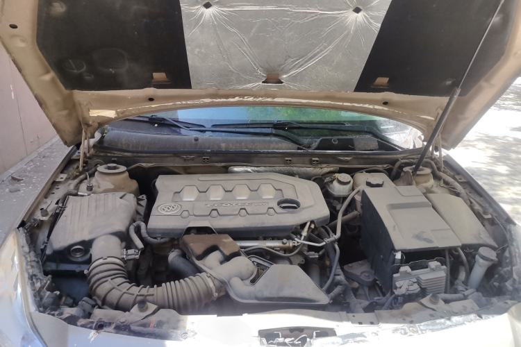 Used Buick Regal 2012 2.0L Comfort Edition Engine Bay