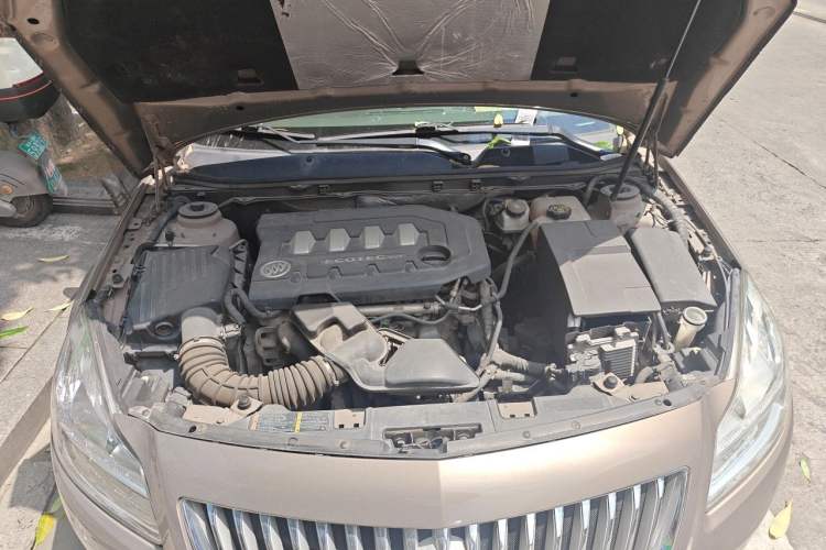 Used Buick Regal 2012 2.0L Comfort Edition Engine Bay