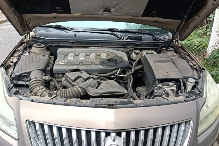 Used Buick Regal 2012 2.0L Luxury Edition Engine Bay