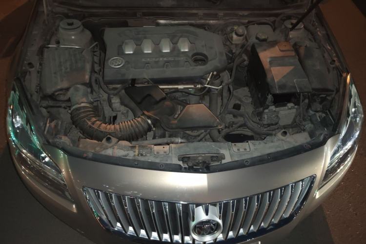 Used Buick Regal 2012 2.0L Comfort Edition Engine Bay