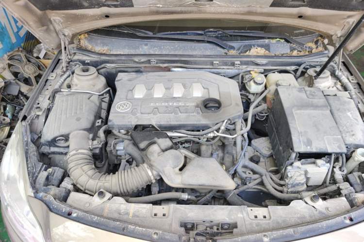 Used Buick Regal 2012 2.0L Luxury Edition Engine Bay