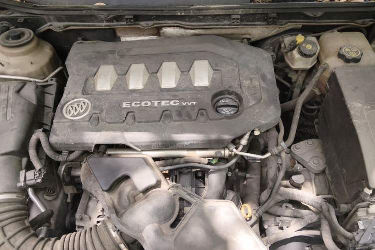 Used Buick Regal 2012 2.0L Comfort Edition Engine Bay