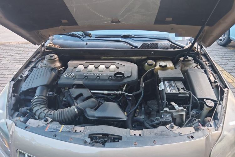 Used Buick Regal 2012 2.0L Luxury Edition Engine Bay