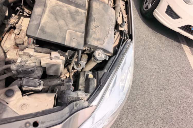 Used Buick Regal 2012 2.0L Luxury Edition Engine Bay Left