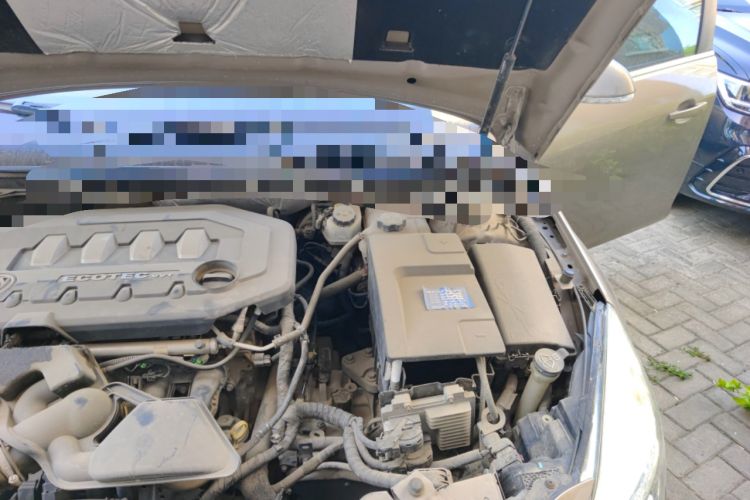 Used Buick Regal 2012 2.0L Comfort Edition Engine Bay Left