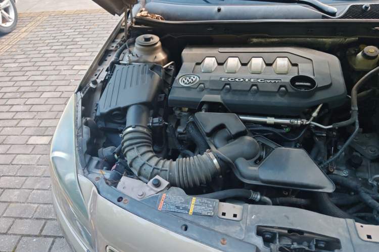 Used Buick Regal 2012 2.0L Luxury Edition Engine Bay Right
