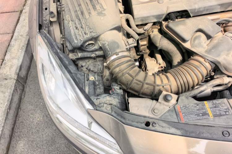 Used Buick Regal 2012 2.0L Luxury Edition Engine Bay Right