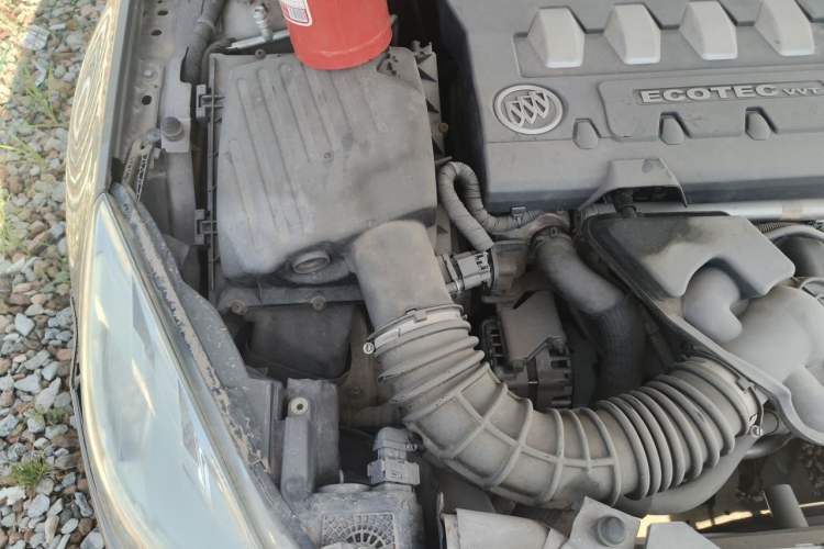 Used Buick Regal 2012 2.0L Comfort Edition Engine Bay Right