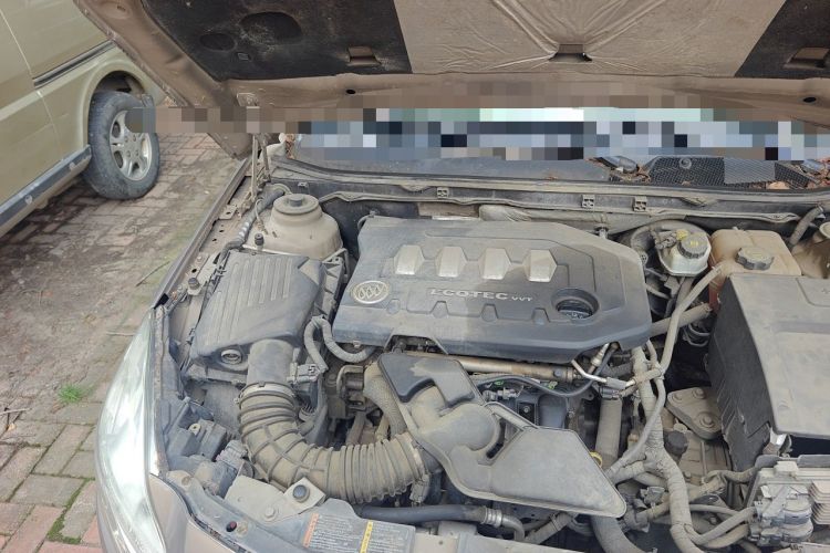 Used Buick Regal 2012 2.0L Luxury Edition Engine Bay Right
