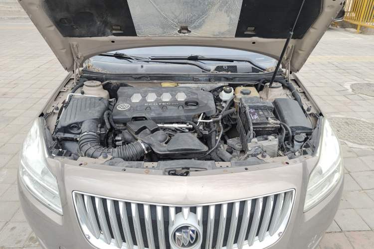 Used Buick Regal 2012 2.0L Comfort Edition Engine Bay