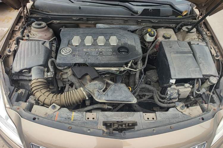 Used Buick Regal 2012 2.0L Luxury Edition Engine Bay