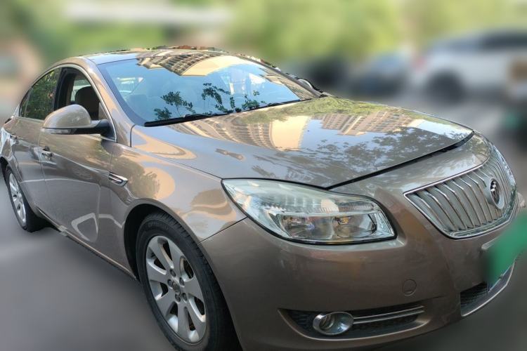 Used Buick Regal 2012 2.0L Luxury Edition Front Right 45 Deg