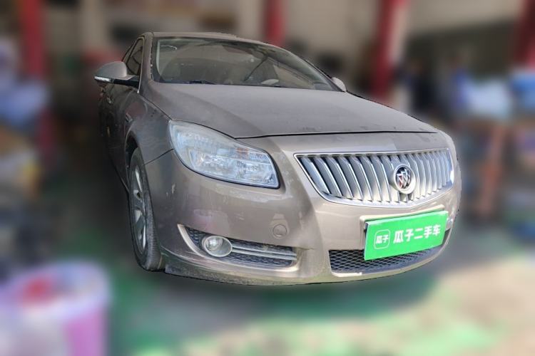 Used Buick Regal 2012 2.0L Luxury Edition Front Right 45 Deg