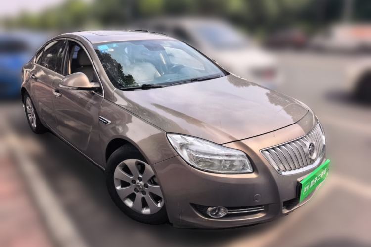 Used Buick Regal 2012 2.0L Luxury Edition Front Right 45 Deg