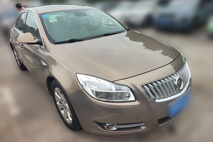 Used Buick Regal 2012 2.0L Luxury Edition Front Right 45 Deg